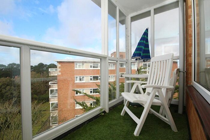 3 Bedroom Apartment For Sale In West Cliff Road, West Cliff, BH4