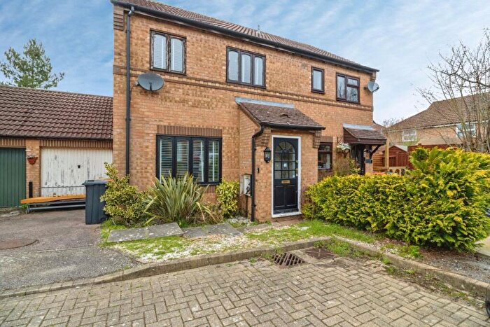 3 Bedroom Semi Detached House For Sale In Rillington Gardens, Emerson Valley, Milton Keynes, MK4