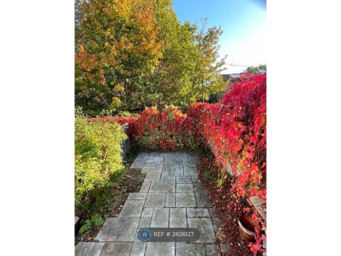 3 Bedroom Semi-detached House To Rent In Lyham Road, London, SW2