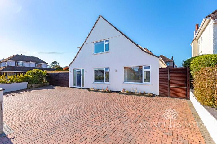 4 Bedroom Detached House For Sale In Broadway, Bournemouth, Dorset, BH6