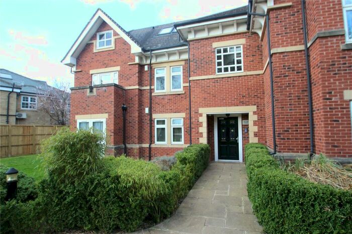 2 Bedroom Flat To Rent In Sandmoor Avenue, Leeds, West Yorkshire, LS17