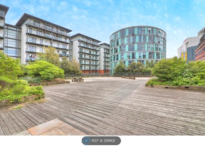 2 Bedroom Flat To Rent In Block E, Manchester, M4