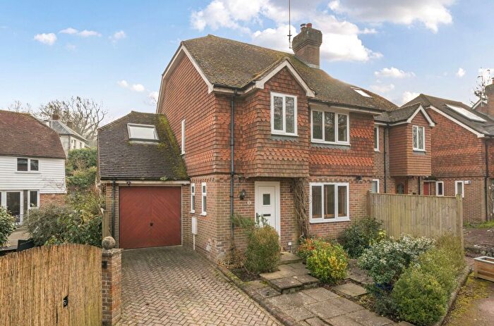 3 Bedroom Semi-Detached House For Sale In Mill Stream Close, Ashurst, TN3