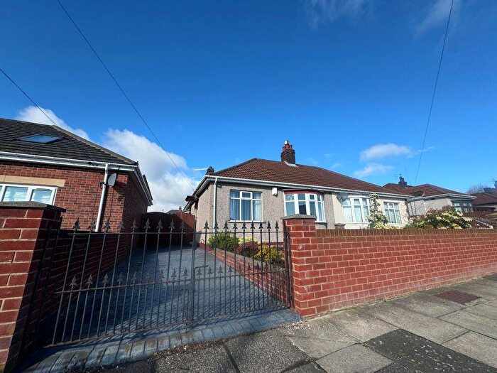 2 Bedroom Semi-Detached Bungalow For Sale In Charminster Gardens, North Heaton, NE6