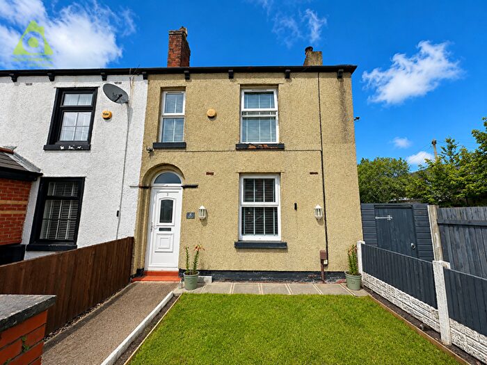 3 Bedroom End Terrace House For Sale In Leigh Street, Westhoughton, BL5