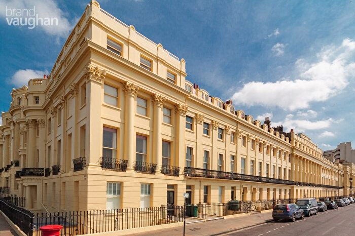 2 Bedroom Flat To Rent In Brunswick Terrace, Hove, East Sussex, BN3