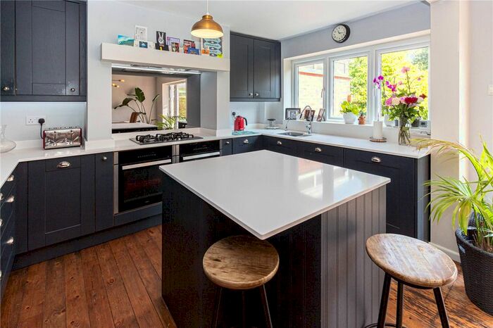 3 Bedroom Terraced House For Sale In Shepherds Way, Harpenden, Hertfordshire, AL5