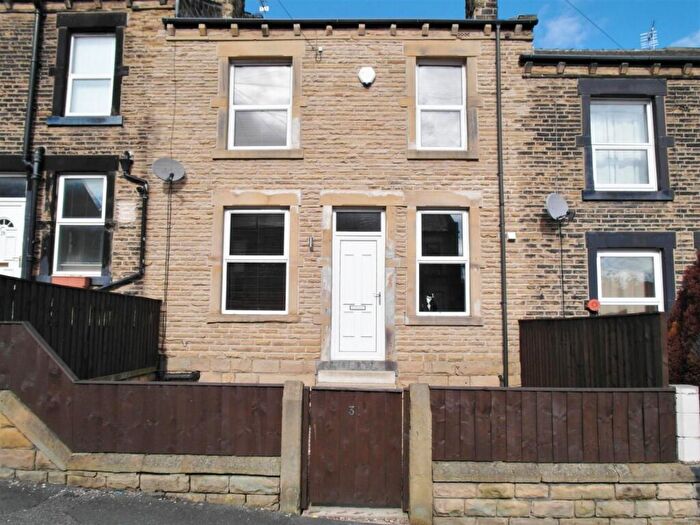 2 Bedroom Terraced House To Rent In New Bank Street, Morley, LS27