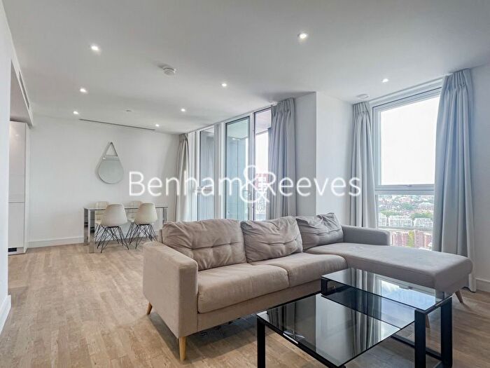 2 Bedroom Flat To Rent In Gladwin Tower, Wandsworth Road, SW8