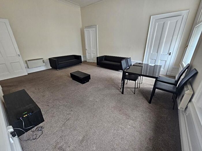 2 Bedroom Flat To Rent In Union Street, Aberdeen, AB11
