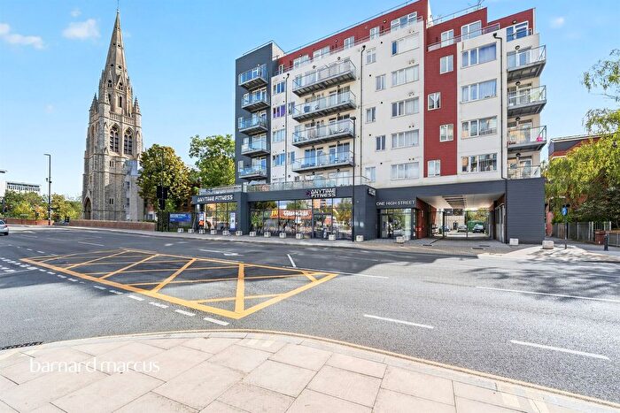 2 Bedroom Flat For Sale In High Street, Feltham, TW13