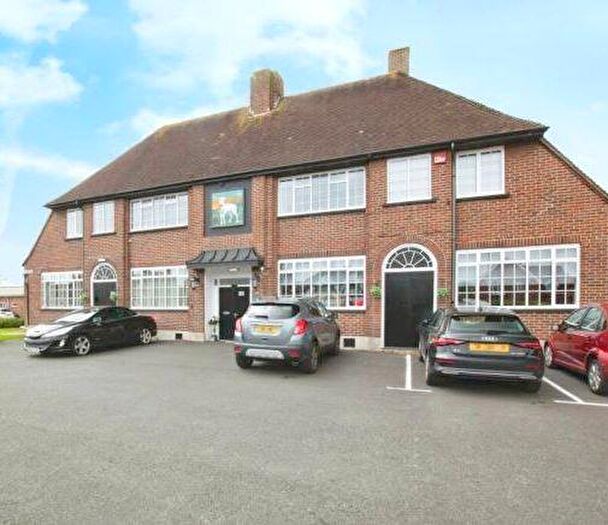 2 Bedroom Flat For Sale In Flat White Hart House, Castle Street, Portchester, Fareham, Hampshire, PO16