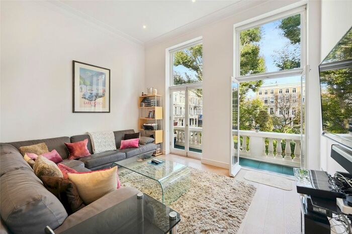 2 Bedroom Flat To Rent In Earls Court Square, Earls Court, SW5
