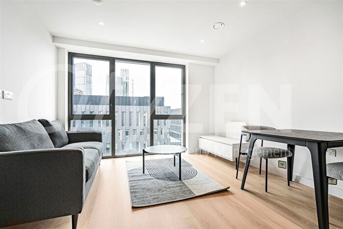 1 Bedroom Flat To Rent In Waterhouse Gardens, Dutton Street, Manchester, M3