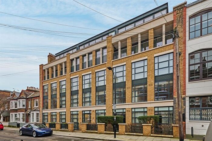 2 Bedroom Flat To Rent In Wyfold Road, London, SW6