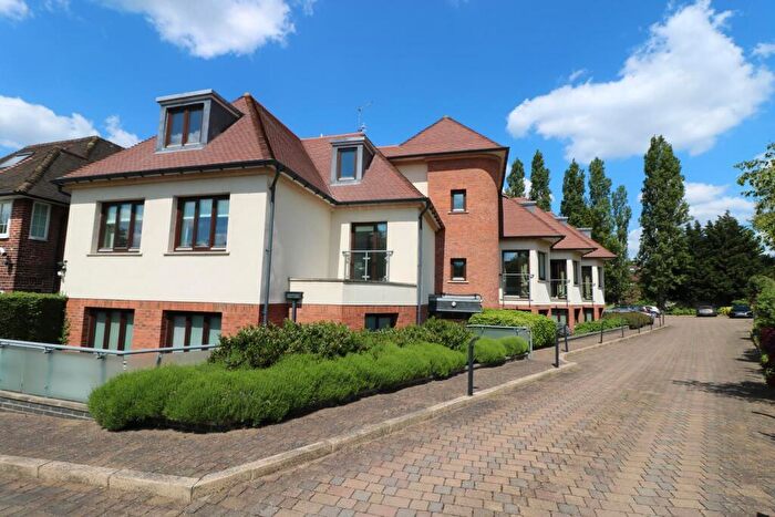 2 Bedroom Apartment For Sale In Aylmer Road, Hampstead Garden Suburb / East Finchley Borders, N2