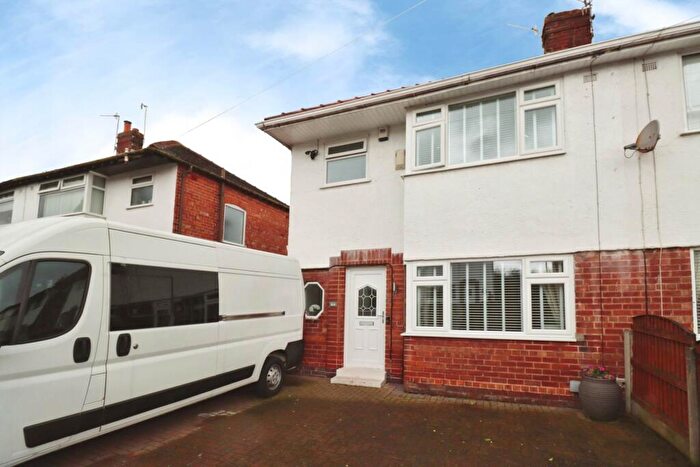 3 Bedroom Semi Detached House For Sale In Durley Drive, Prenton, CH43