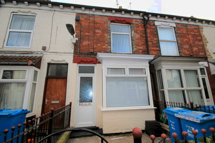 2 Bedroom Terraced House To Rent In Carisbrooke Avenue, De La Pole Avenue, Hull, HU3
