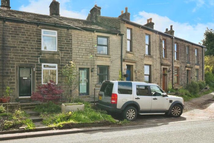 2 Bedroom Terraced House For Sale In Glossop Road, Little Hayfield, High Peak, SK22