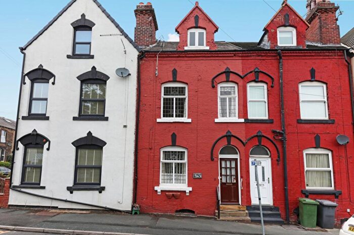 4 Bedroom Terraced House For Sale In Wesley Street, Morley, LS27