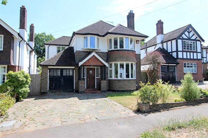 4 Bedroom Detached House For Sale In Monks Road, Banstead, SM7
