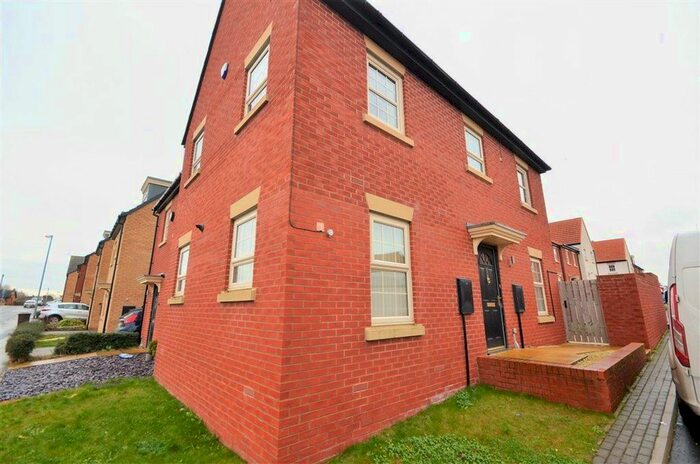 3 Bedroom Semi-Detached House To Rent In Sundrew Avenue, Featherstone, WF7