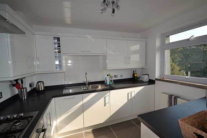 2 Bedroom Flat To Rent In Holden Road, Finchley, N12