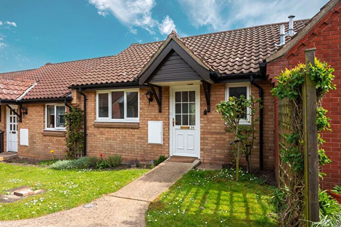 1 Bedroom Bungalow For Sale In Churchfield Green, Thorpe St Andrew, Norwich, Norfolk, NR7