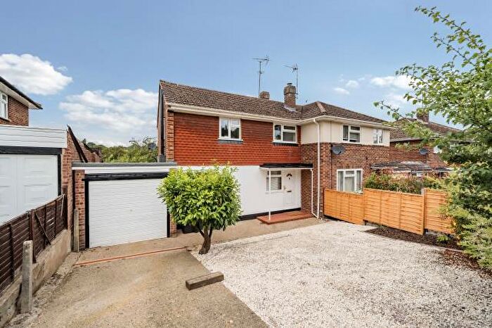 3 Bedroom Semi Detached House To Rent In Dell Road, Tilehurst, Reading, RG31