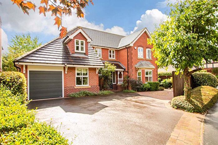 4 Bedroom Detached House For Sale In Spires Croft, Shareshill, Wolverhampton, WV10