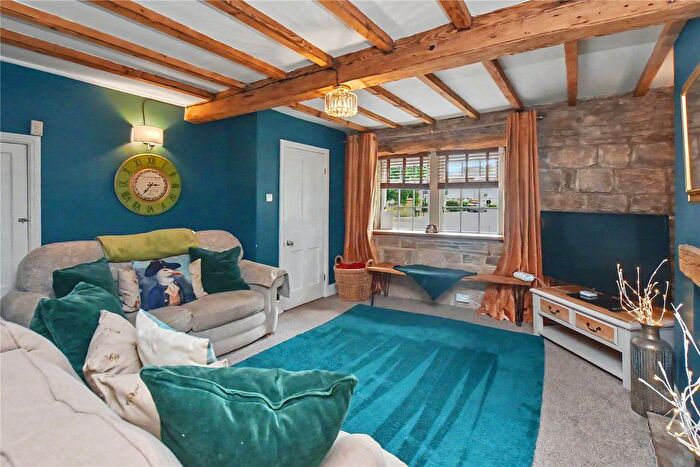 3 Bedroom Semi-Detached House For Sale In Harrogate Road, Apperley Bridge, BD10