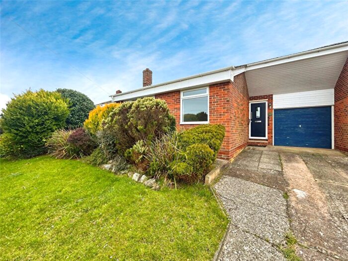 2 Bedroom Bungalow For Sale In Glen Approach, Niton, Ventnor, PO38