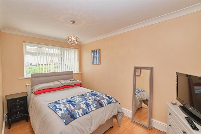 2 Bedroom Terraced House For Sale In Cliff Close, Seaford, BN25