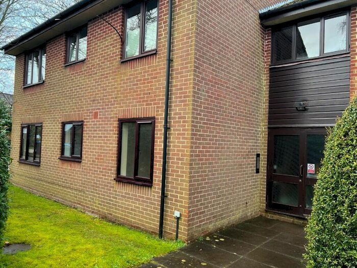 1 Bedroom Flat To Rent In Windmill Platt, RH17