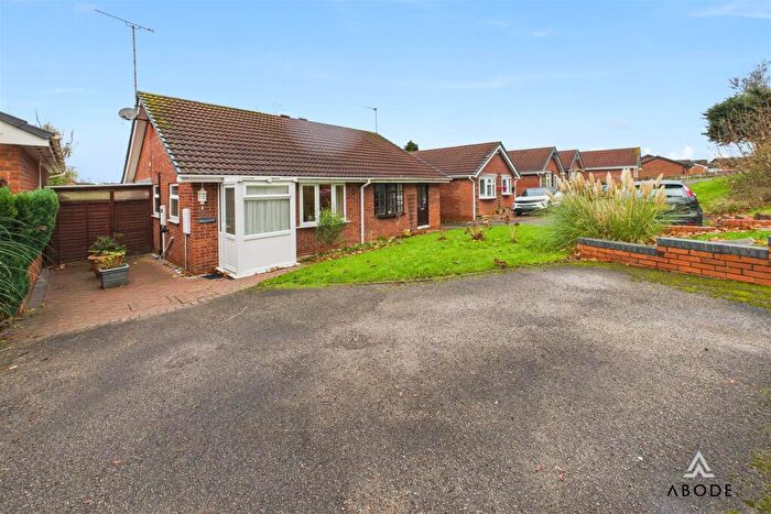 2 Bedroom Semi-Detached Bungalow For Sale In Chatsworth Drive, Tutbury, Burton-On-Trent, DE13