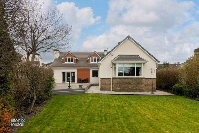 4 Bedroom Detached House For Sale In Gisburn Road, Barrowford, BB9