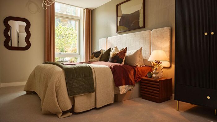 2 Bedroom Flat To Rent In Pegler Square, London, SE3