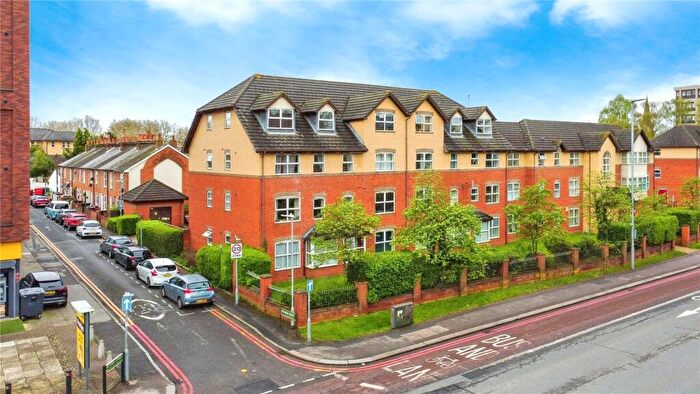 2 Bedroom Apartment For Sale In Kings Road, Reading, Berkshire, RG1