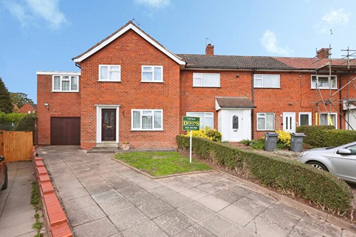 3 Bedroom End Terrace House For Sale In Wistaria Close, Birmingham, West Midlands, B31