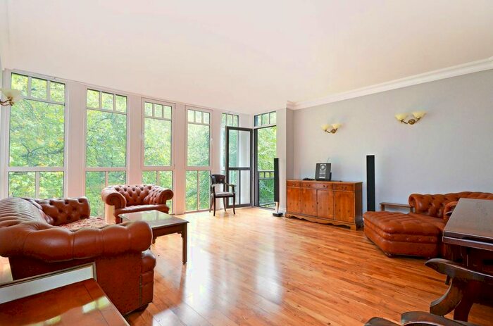 3 Bedroom Flat To Rent In Marsham Street, Westminster, London, SW1P