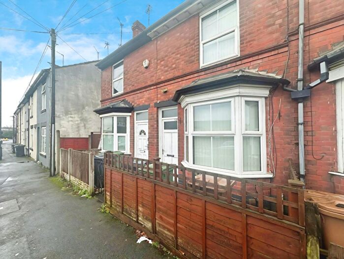 3 Bedroom Terraced House To Rent In Station Street, Darlaston, WS10
