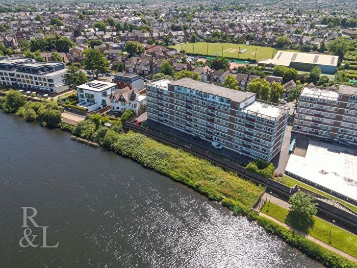 2 Bedroom Flat For Sale In Wilford Lane, West Bridgford, Nottingham, NG2