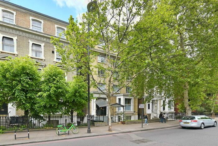 3 Bedroom Flat To Rent In Cromwell Road, London, SW5