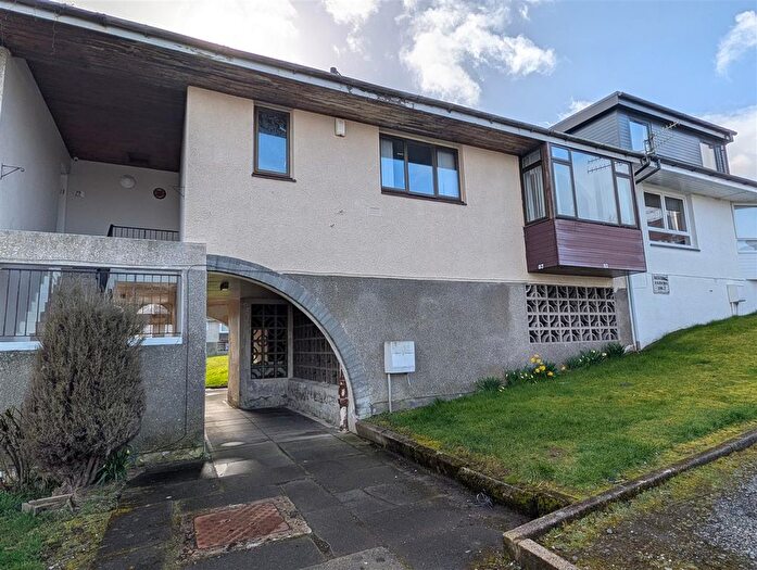 2 Bedroom Flat For Sale In Bridgend Avenue, Port Glasgow, PA14