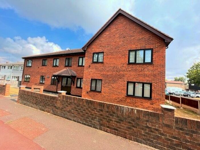 1 Bedroom Flat To Rent In Eastwood Old Road, Leigh-On-Sea, SS9