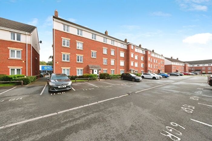 2 Bedroom Flat For Sale In Archdale Close, Chesterfield, S40