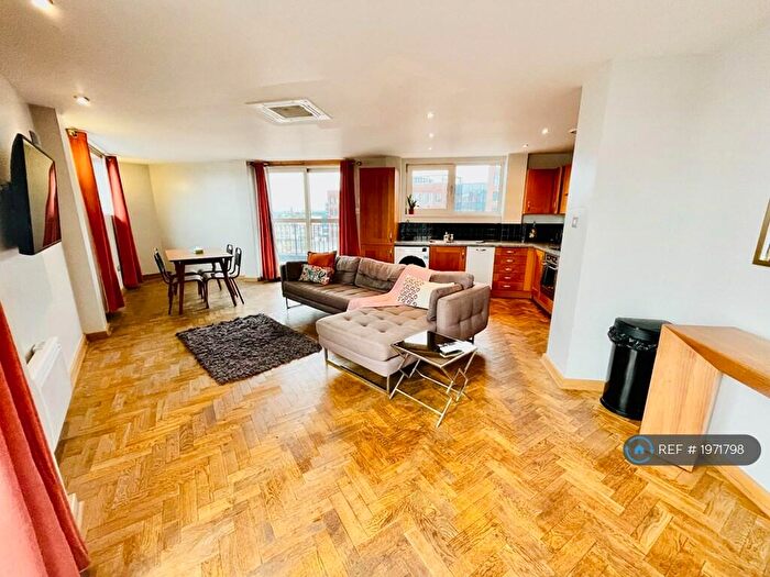 2 Bedroom Flat To Rent In Waterloo Street, Leeds, LS10