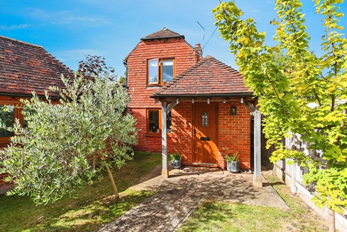 3 Bedroom Detached House For Sale In Station Road, Staplehurst, Tonbridge, Kent, TN12