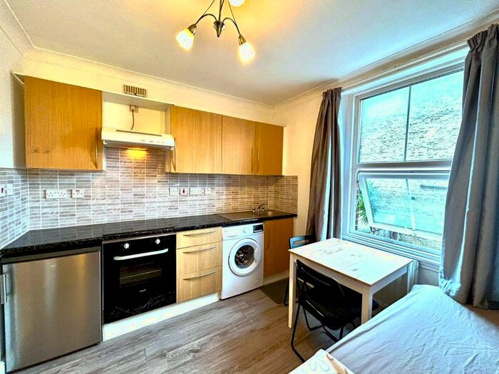 Studio To Rent In Buckley Road, Kilburn, NW6