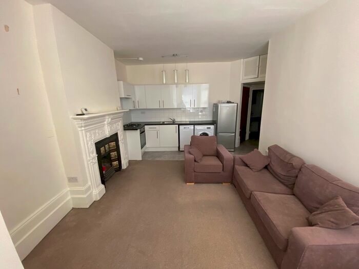 1 Bedroom Flat To Rent In Fortune Green Road, West Hampstead London, NW6